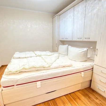 - Haus E, App 0e1103 Apartment *