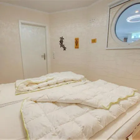 - Haus E, App 0e1103 Apartment